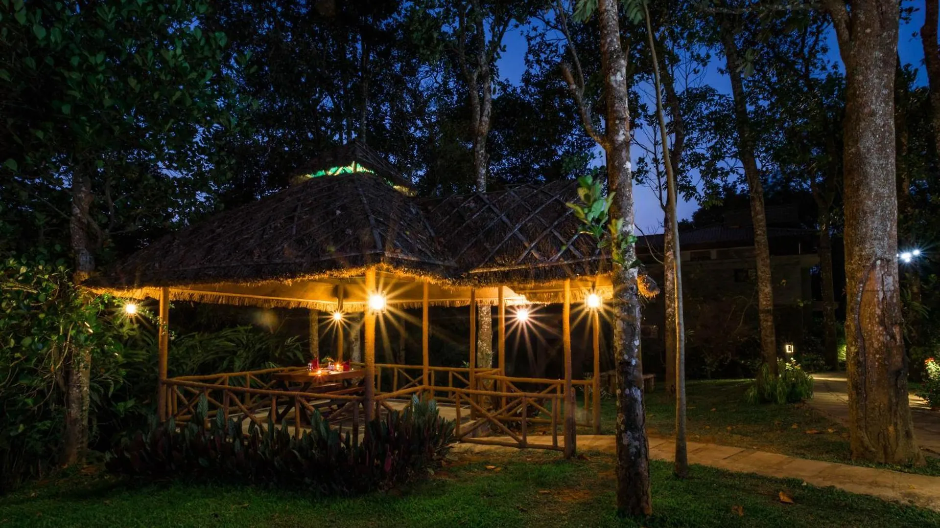 Hotel The Mountain Courtyard Thekkady