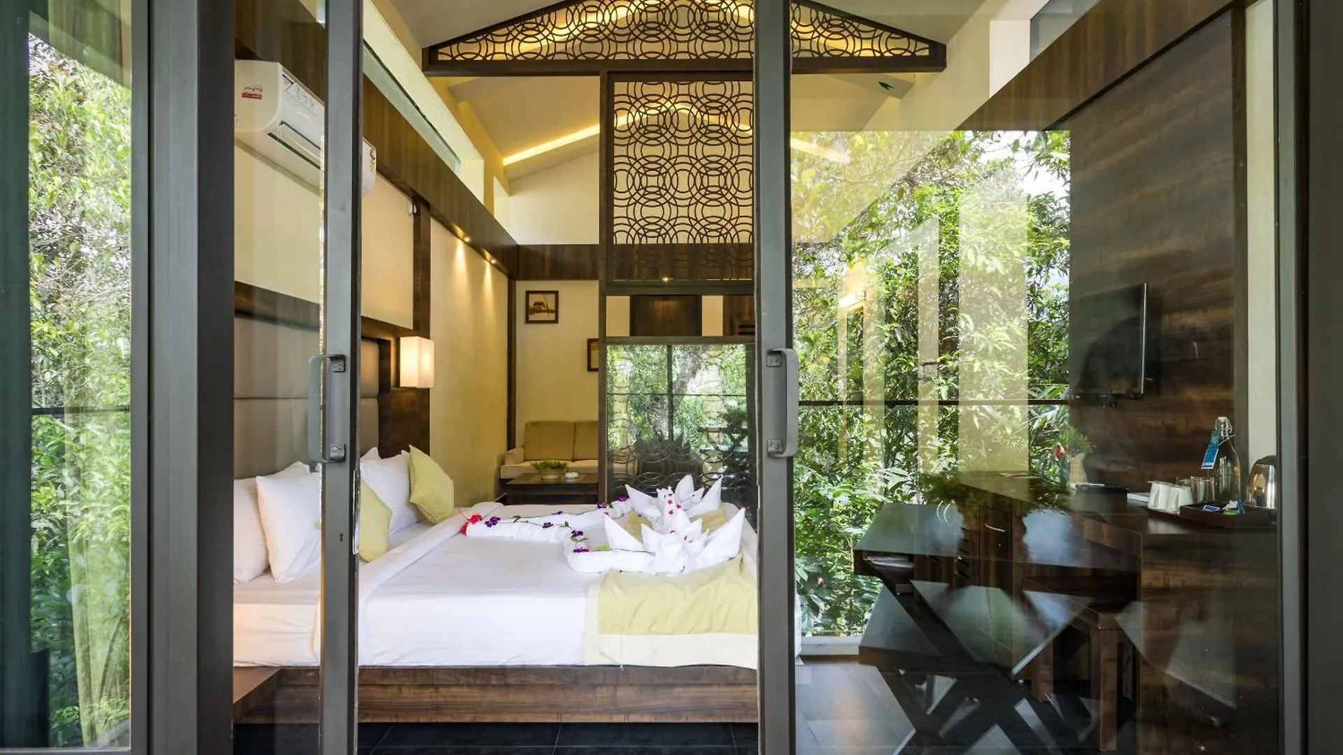 Hotel The Mountain Courtyard Thekkady