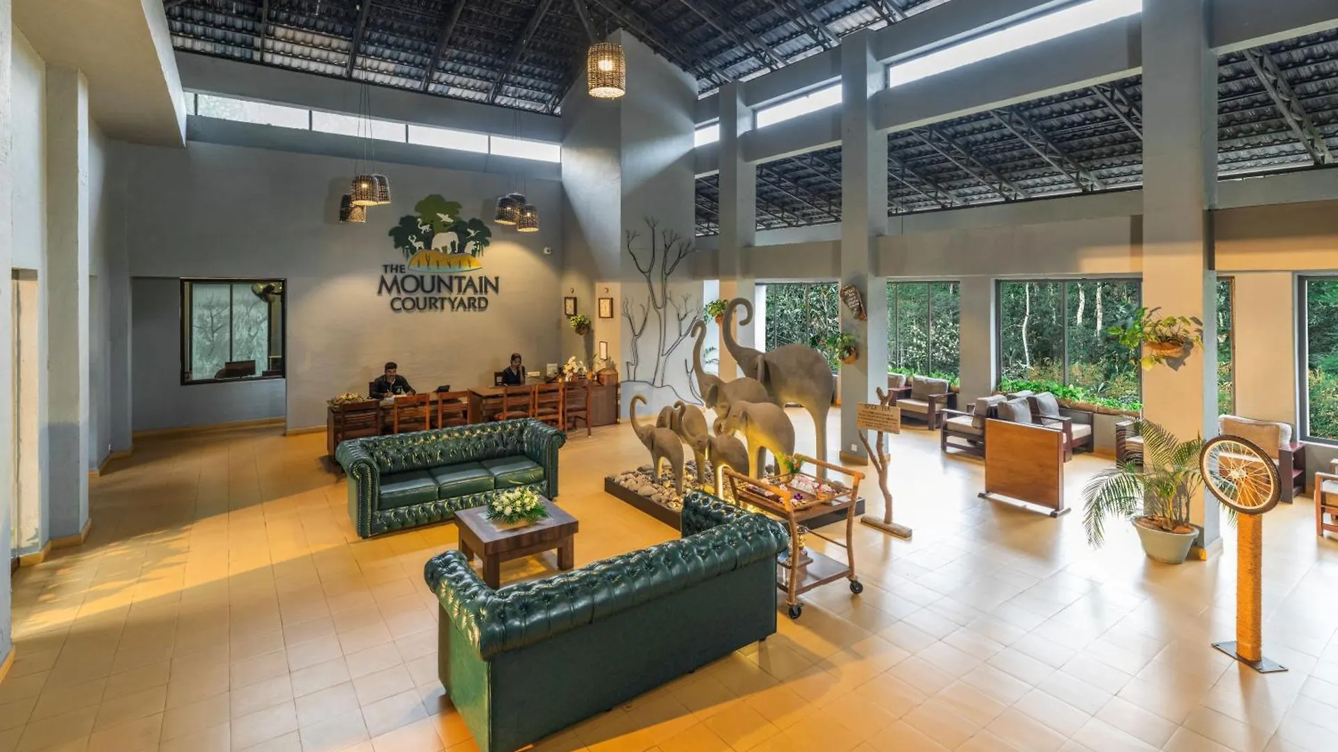 ***** Resort Hotel The Mountain Courtyard Thekkady Indien