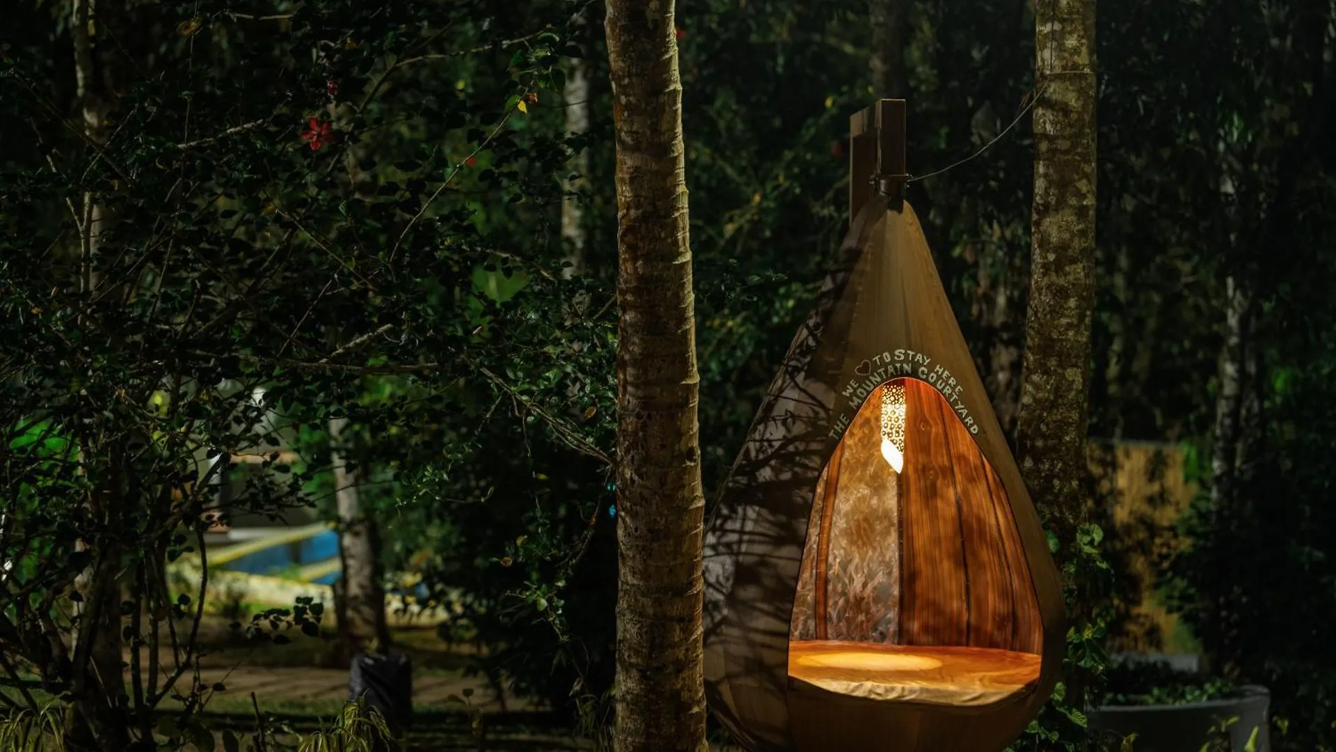 Hotel The Mountain Courtyard Thekkady Resort
